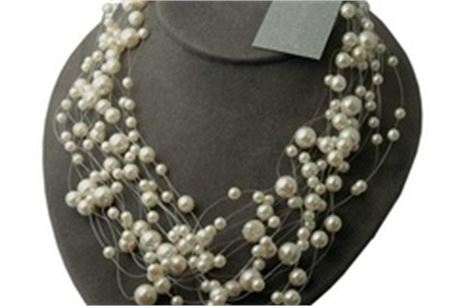 18 pcs-- Floating Pearl Necklace-- $15.00 retail-- $5.00 each